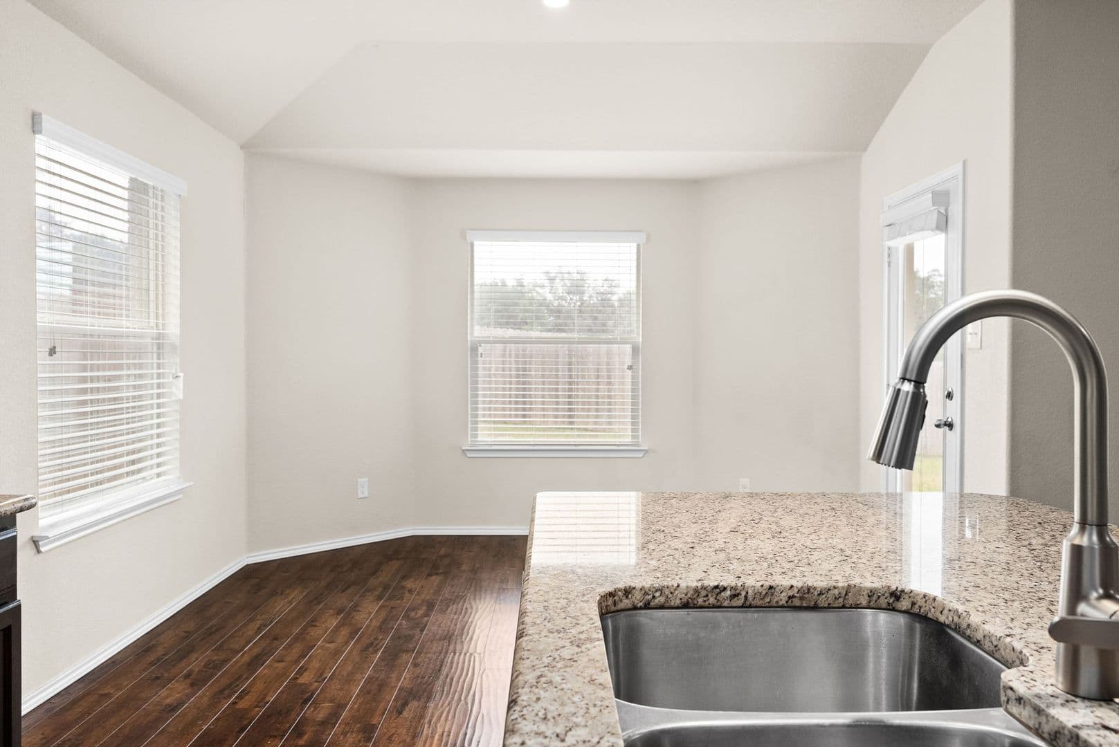 Copperas Cove House: 810 Hobby Rd