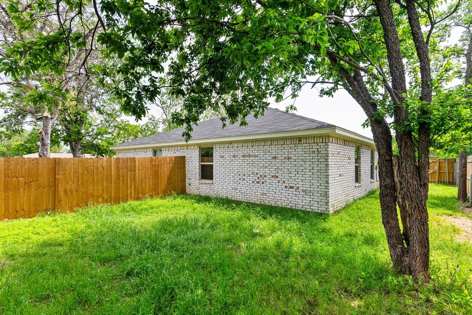 Killeen Apartment: 2011 Wood Ave