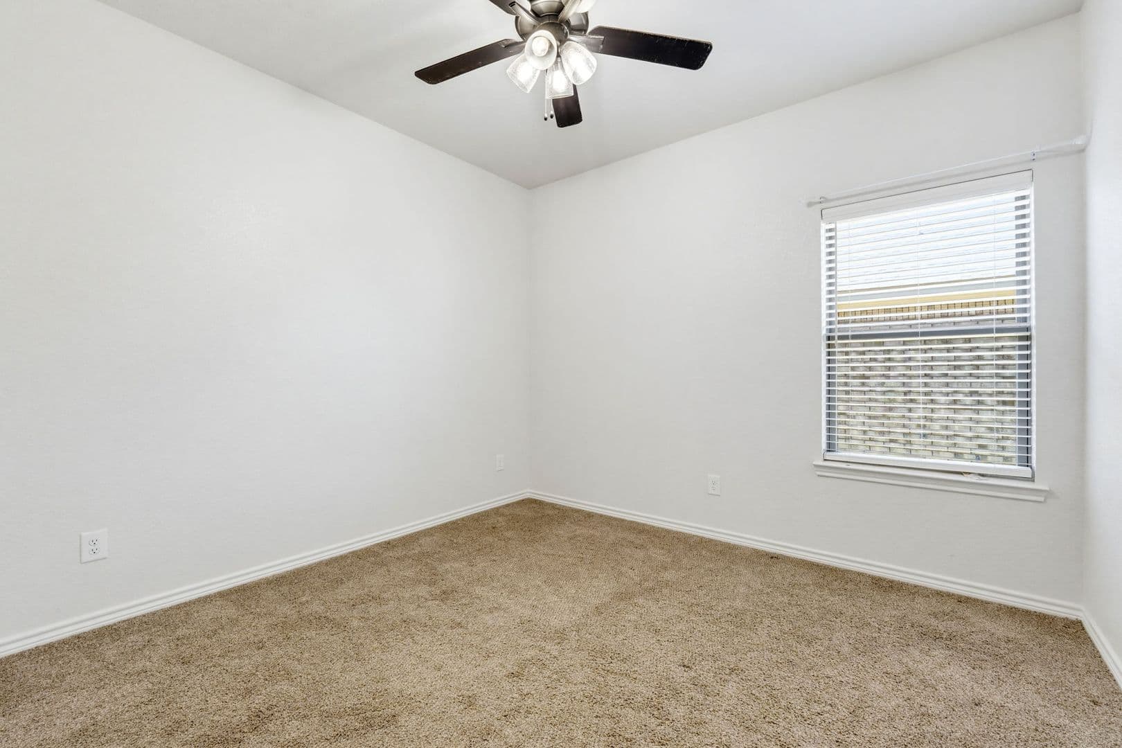 Killeen House: 510 Roy Cordell St.