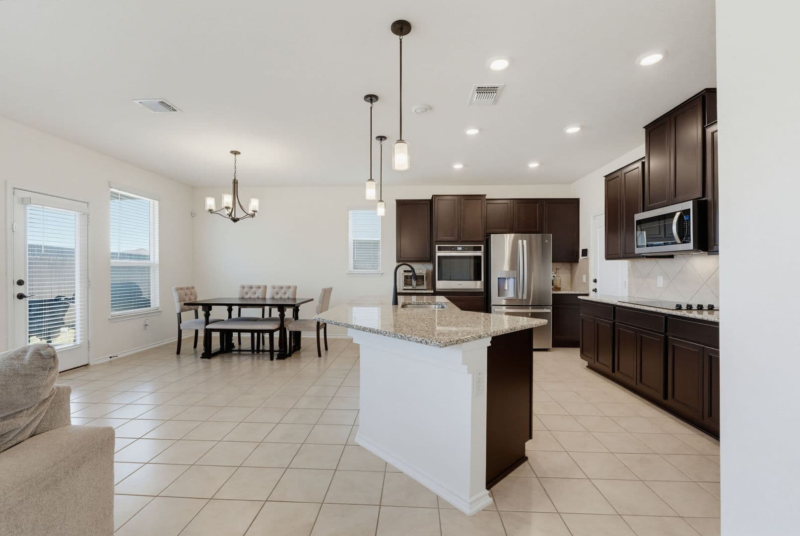 Belton House: 1309 Long Creek Ln.