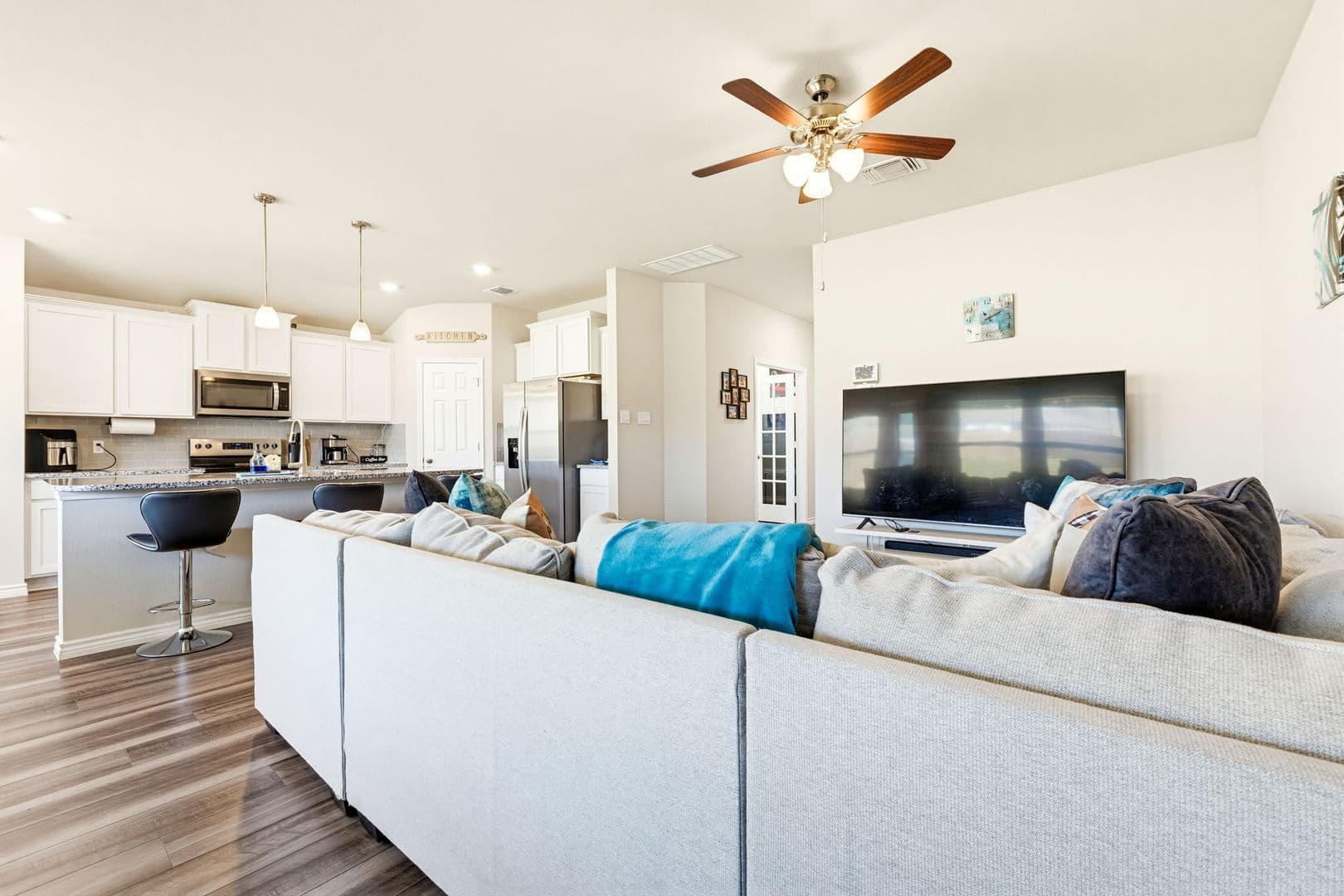 Nolanville House: 1854 Truscott Pkwy