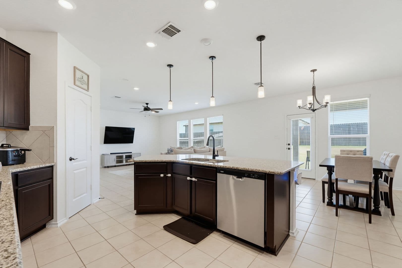 Belton House: 1309 Long Creek Ln.