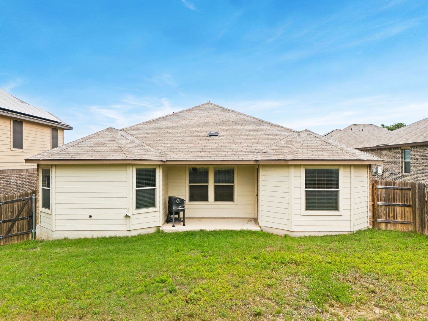 Copperas Cove House: 810 Hobby Rd