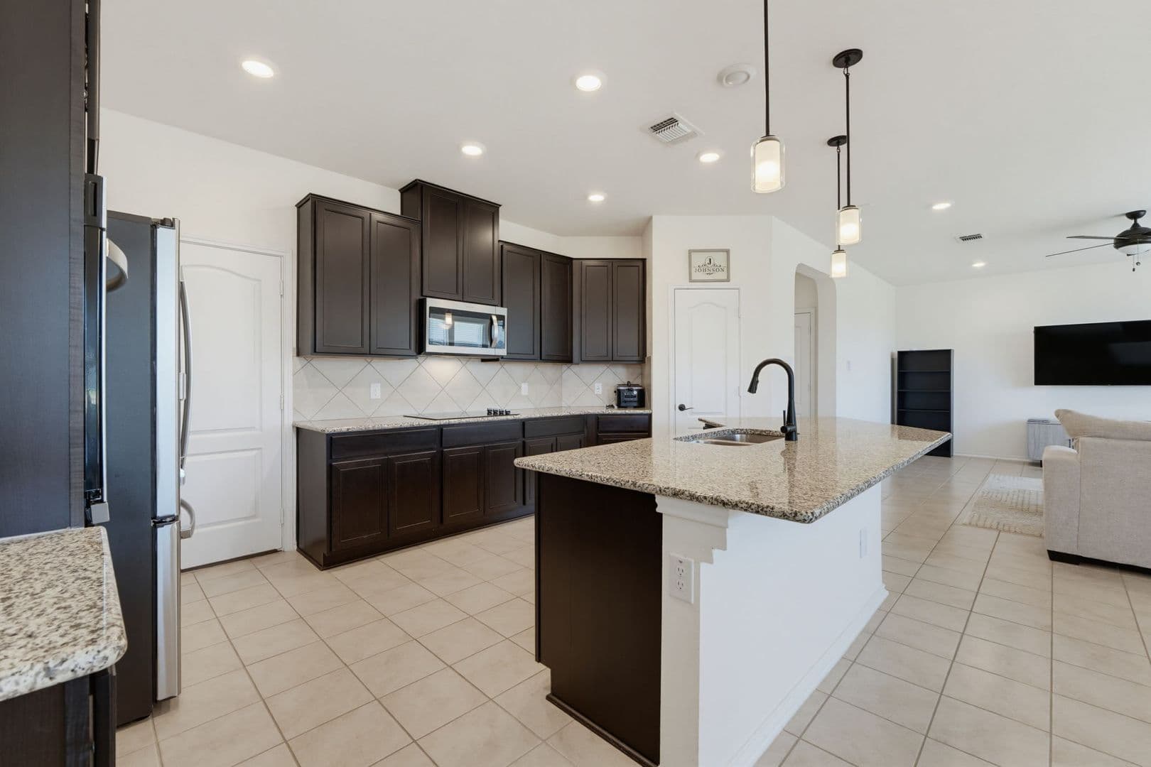 Belton House: 1309 Long Creek Ln.