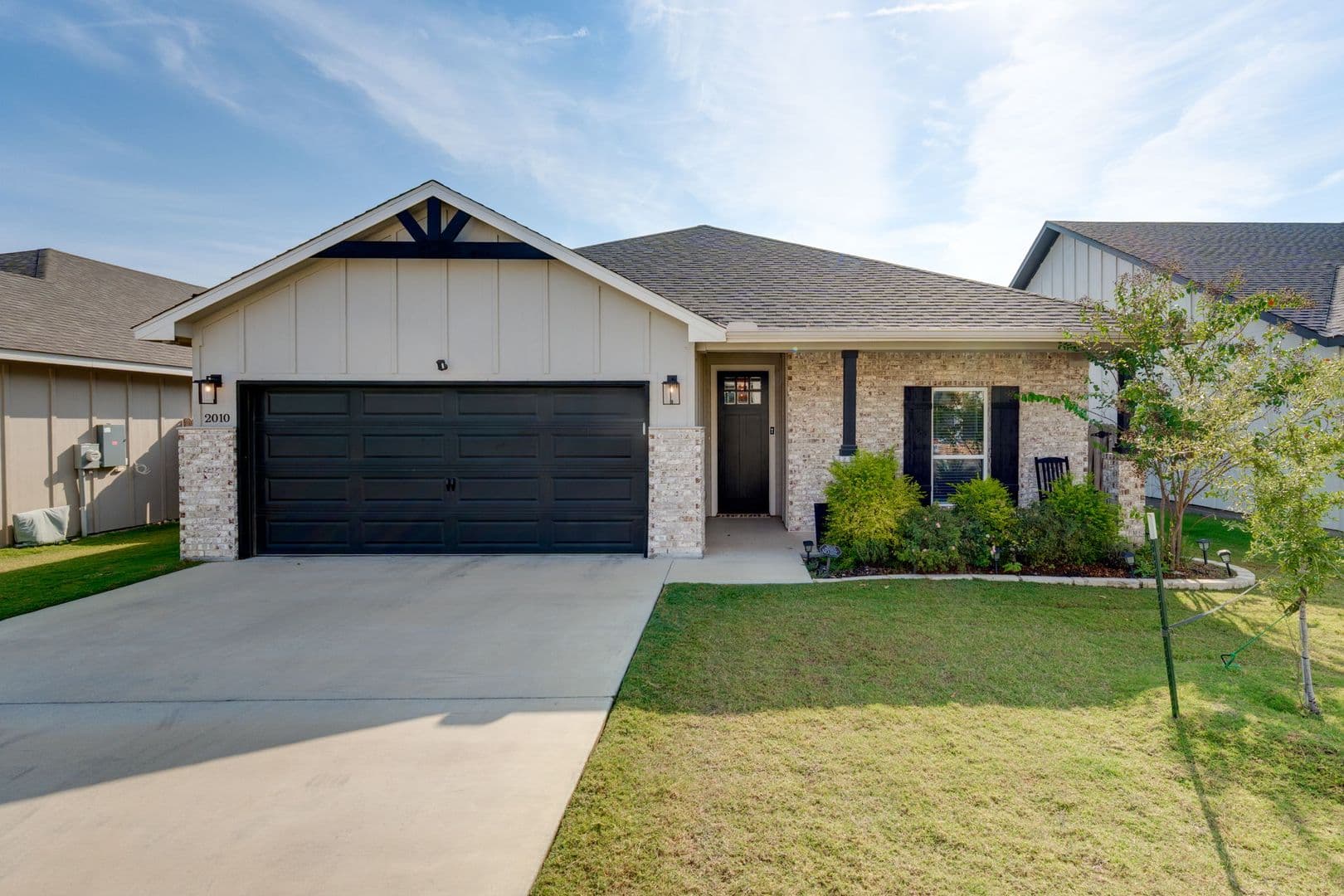 Nolanville House: 2010 Rosson St.