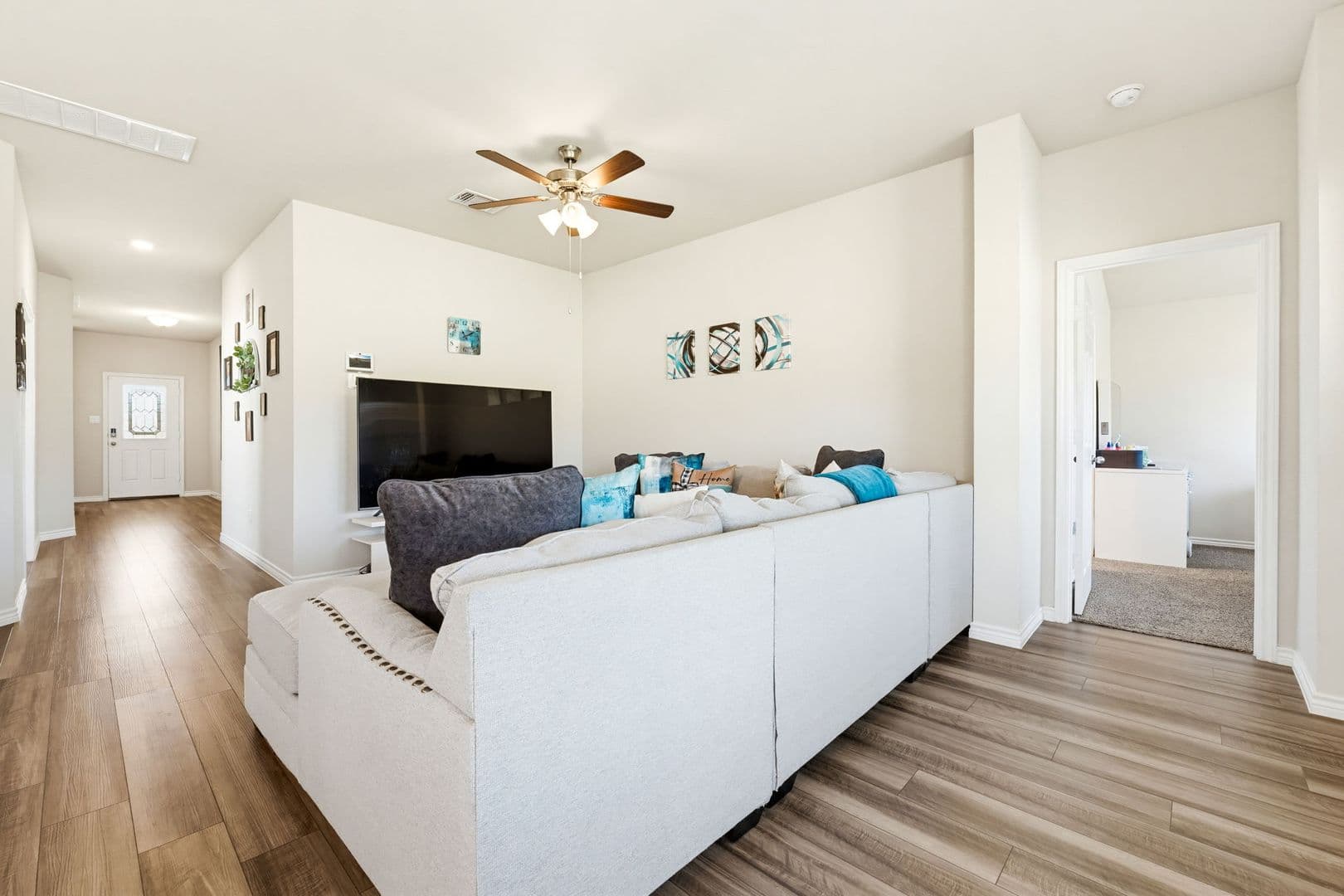 Nolanville House: 1854 Truscott Pkwy