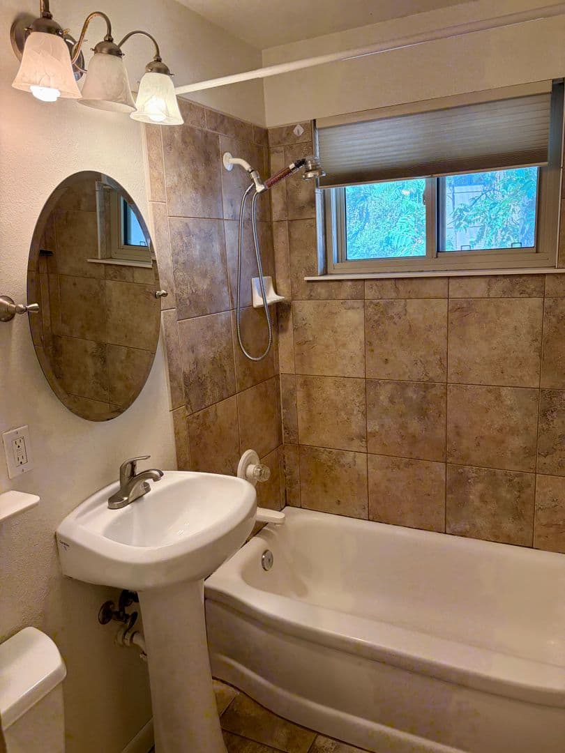 Boulder House: 2815 Pennsylvania Ave