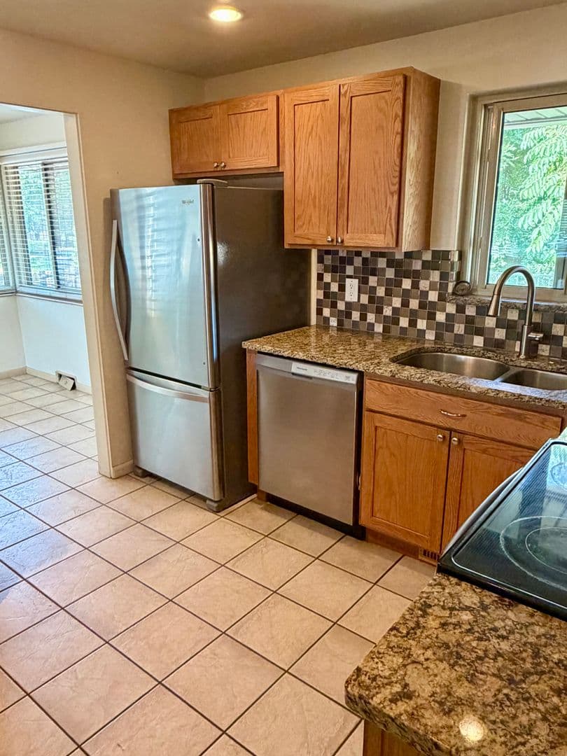 Boulder House: 2815 Pennsylvania Ave