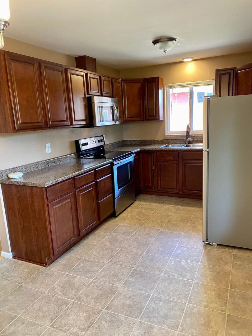 Boulder House: 3055 Moorhead Ave