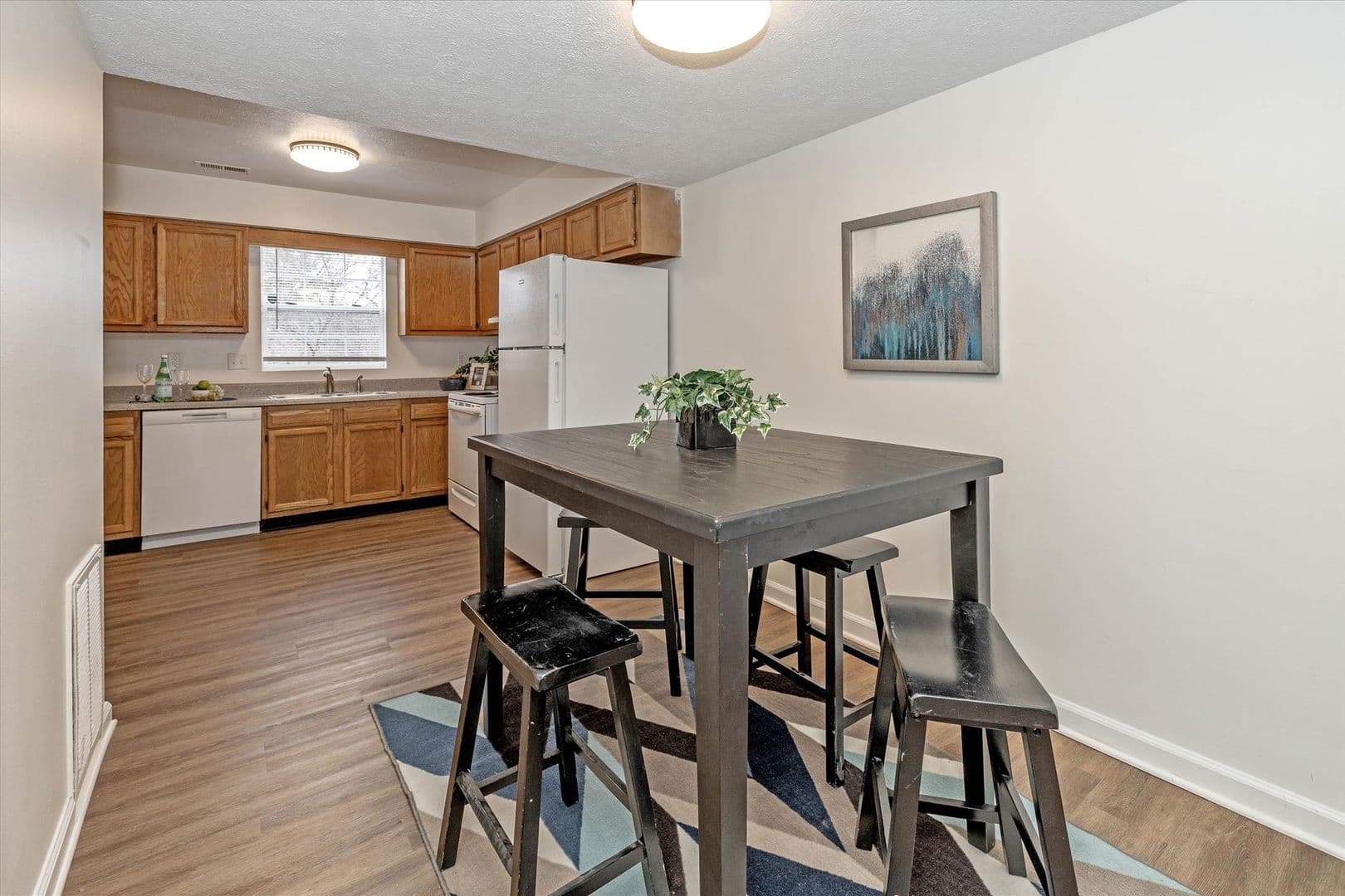 Danville Apartment: 1965 E Main St