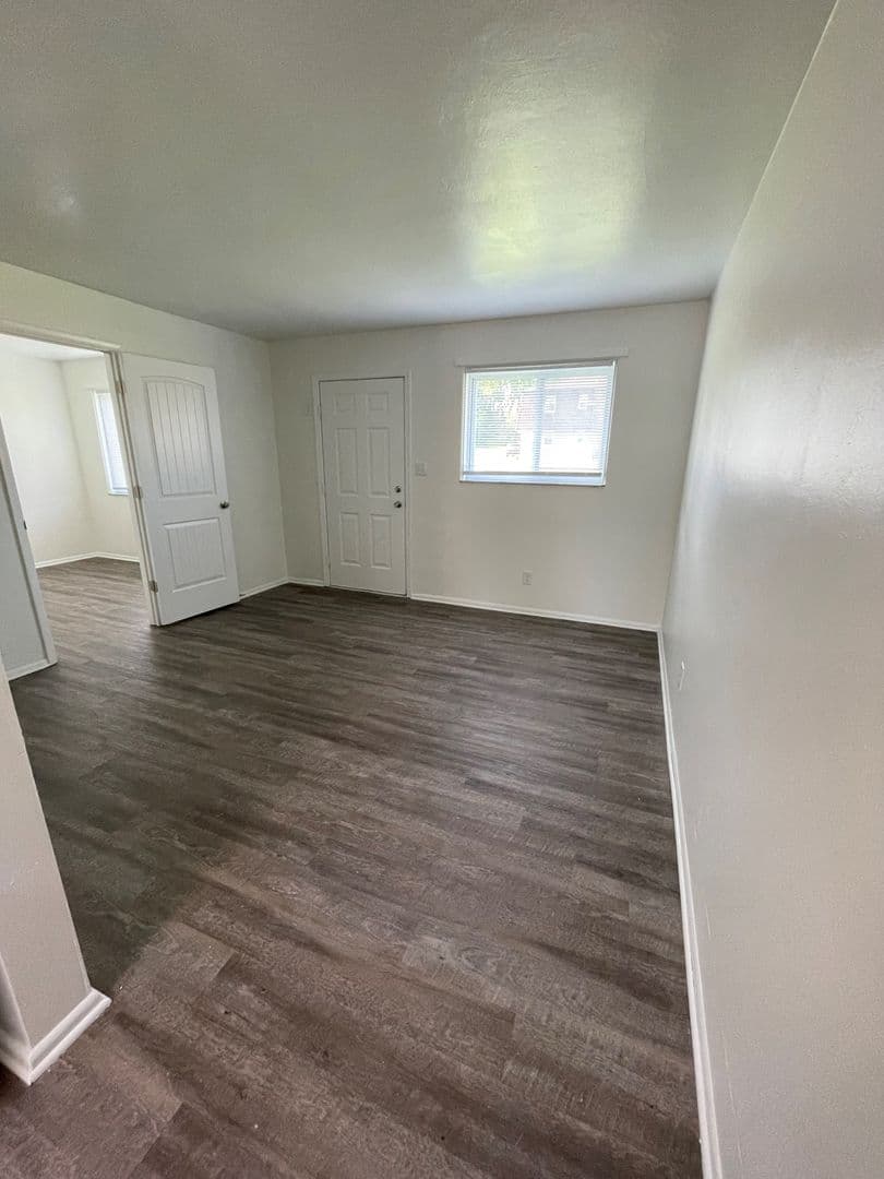 Danville Apartment: 1965 E Main St