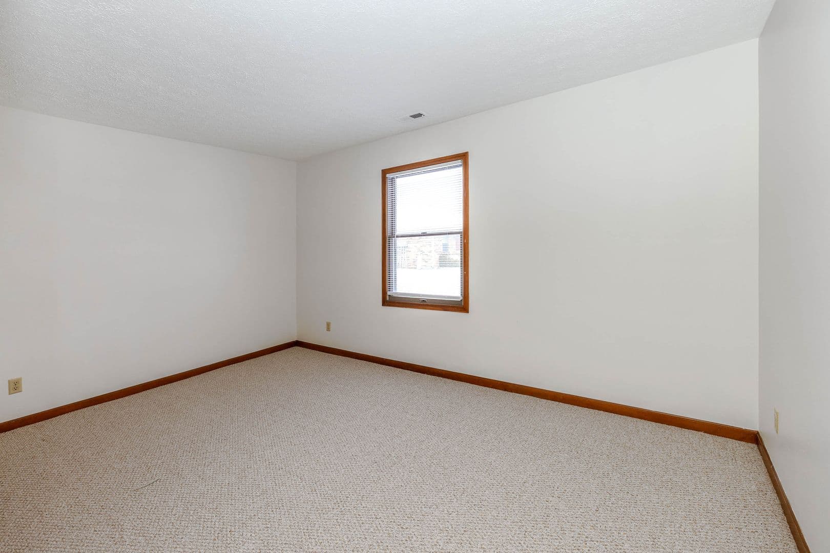 Plainfield Apartment: 1100 Holly Court