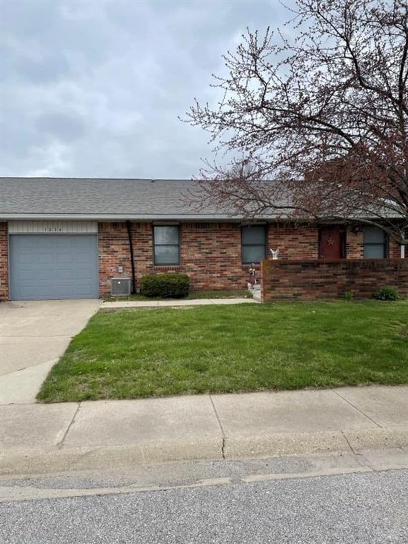 Plainfield Apartment: 1100 Holly Court