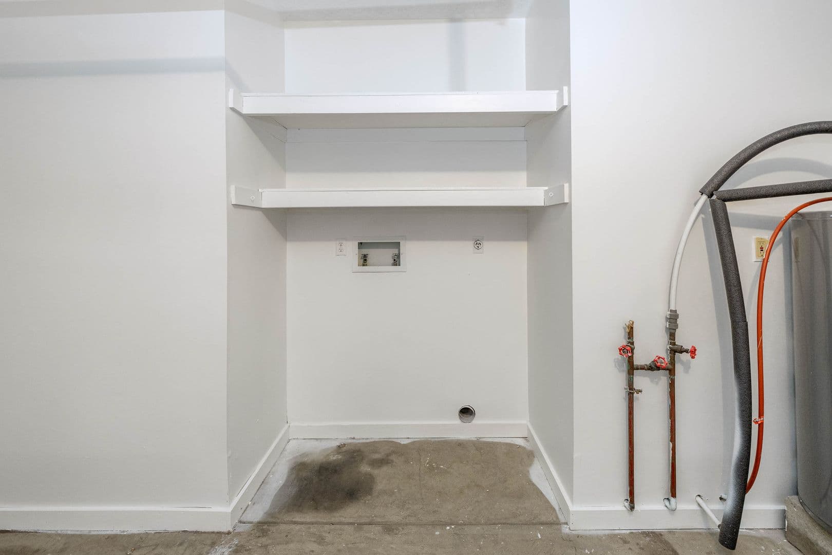 Plainfield Apartment: 1100 Holly Court