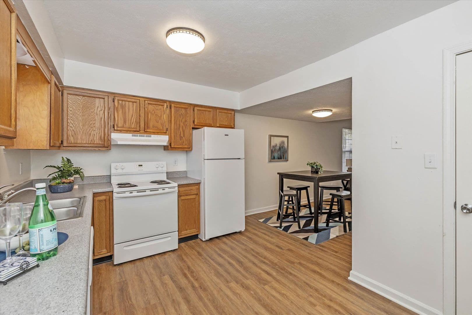 Danville Apartment: 1965 E Main St