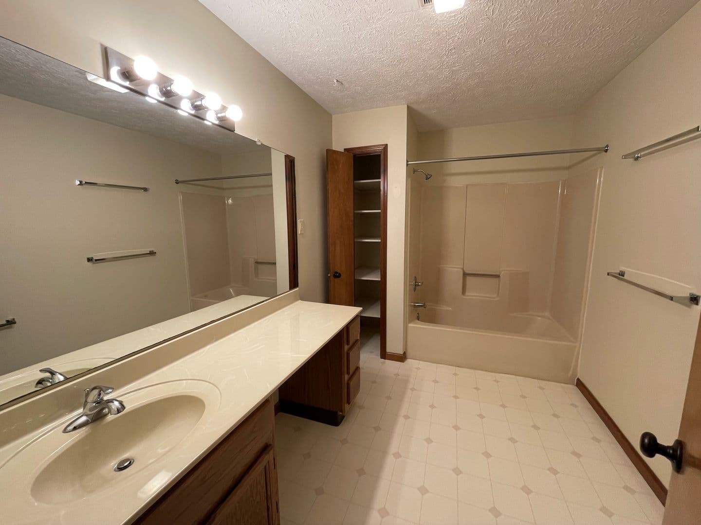 Plainfield Apartment: 1100 Holly Court