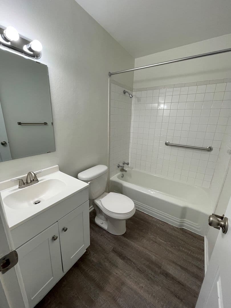 Danville Apartment: 1965 E Main St