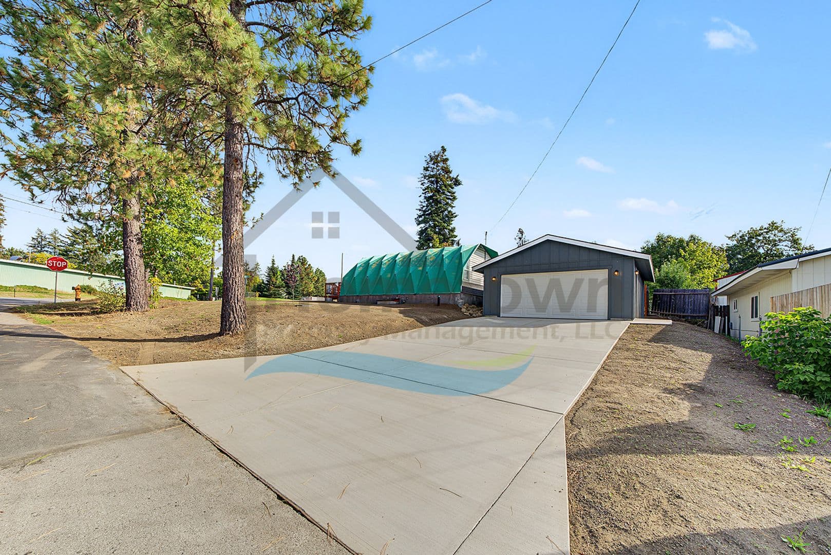 Rathdrum House: 7676 W Lewis St