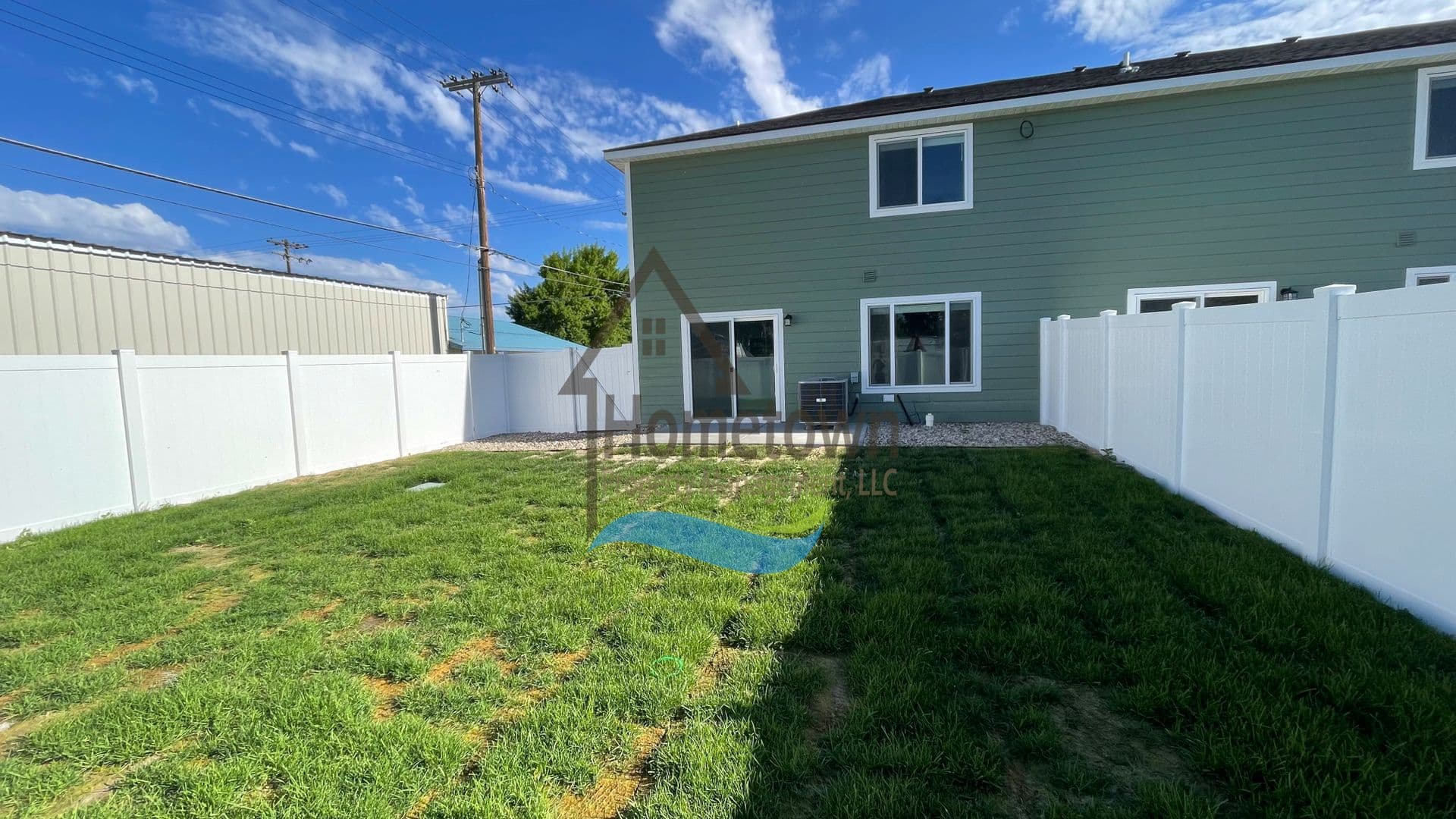 Burley Apartment: 321, 331, 341, 351 E 8th St