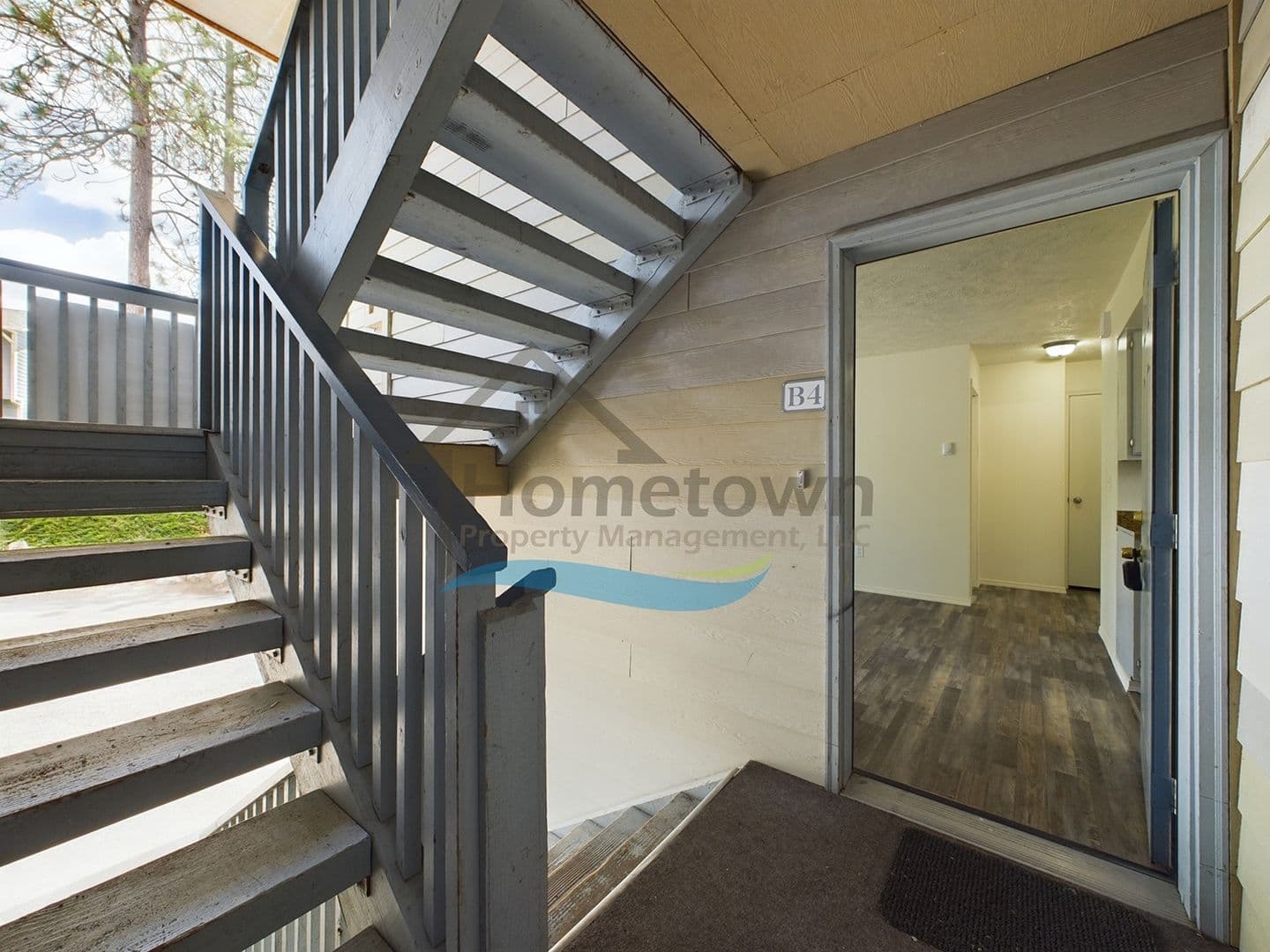 Coeur d'Alene Apartment: 1205 W Emma Ave