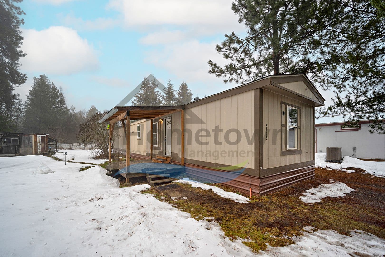 Athol House: 5415 E Grove Ave