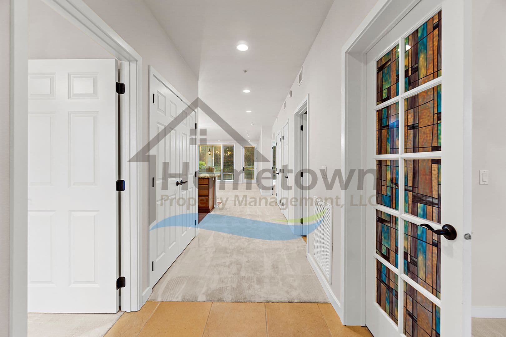 Post Falls House: 355 W Waterside Dr