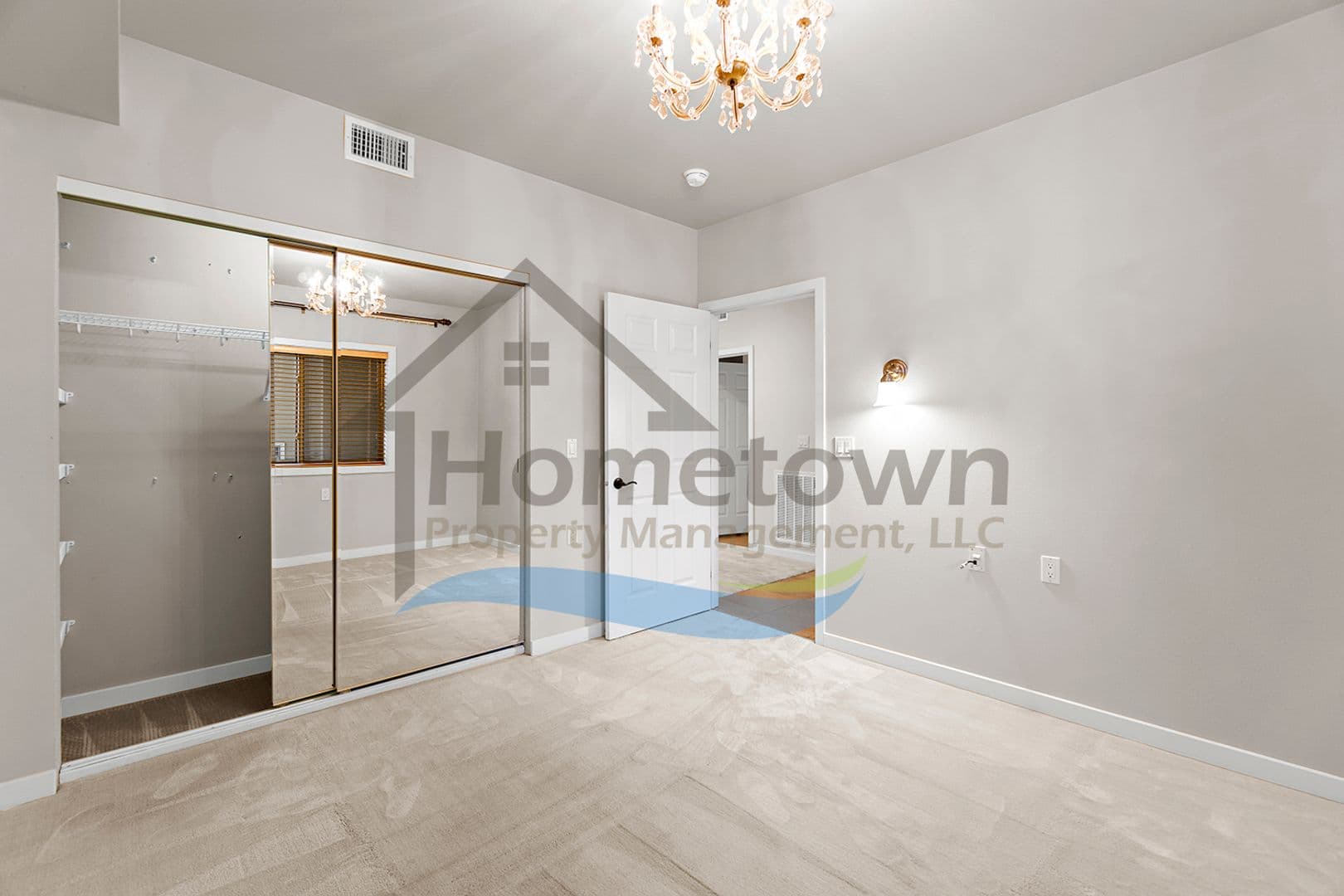 Post Falls House: 355 W Waterside Dr