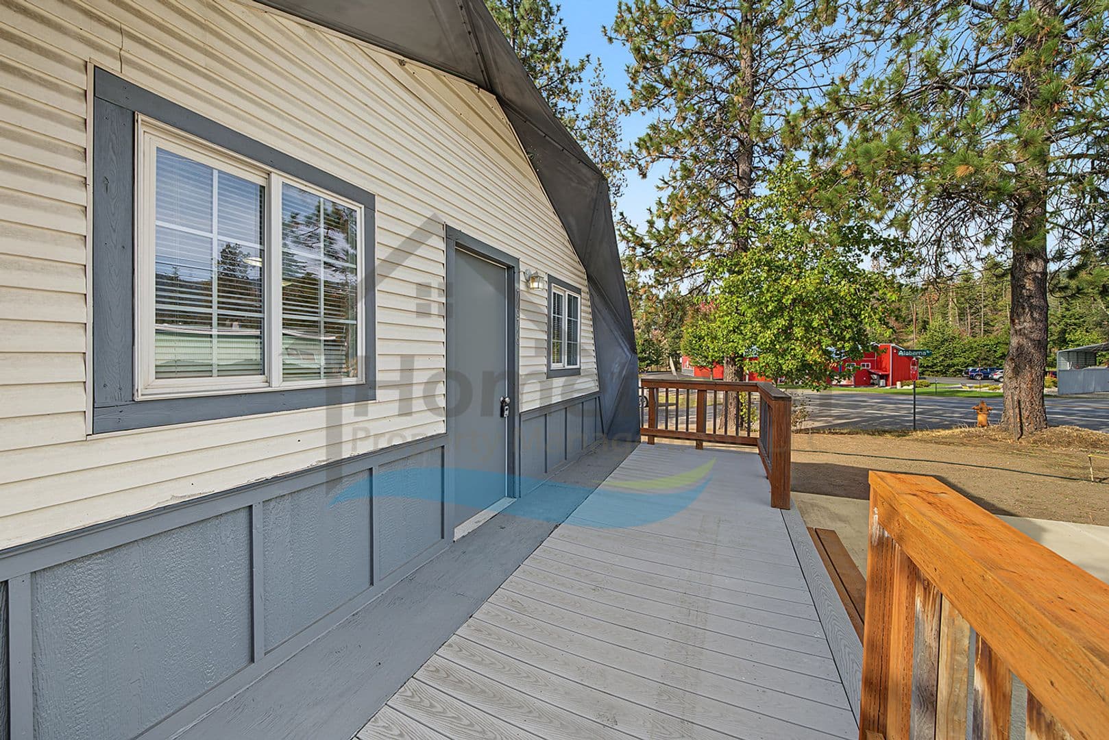 Rathdrum House: 7676 W Lewis St