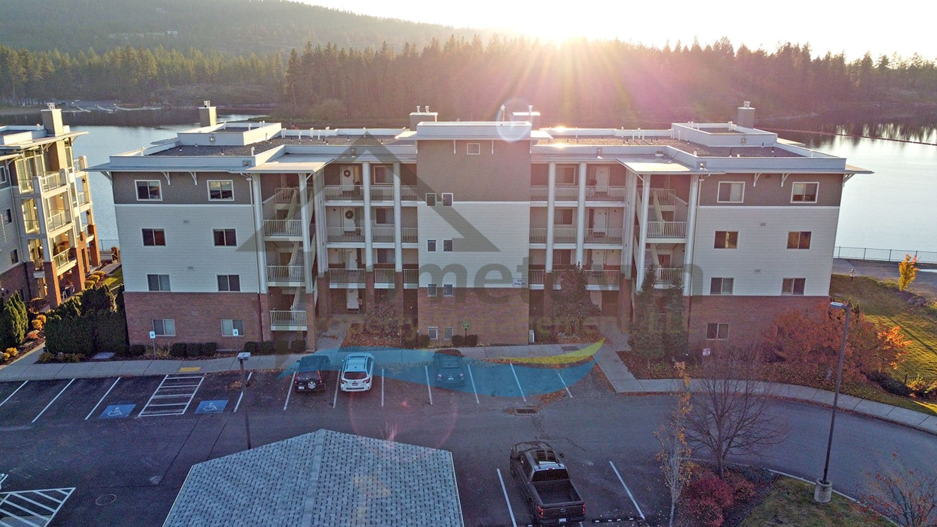 Post Falls House: 355 W Waterside Dr