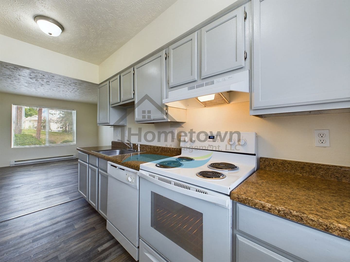Coeur d'Alene Apartment: 1205 W Emma Ave