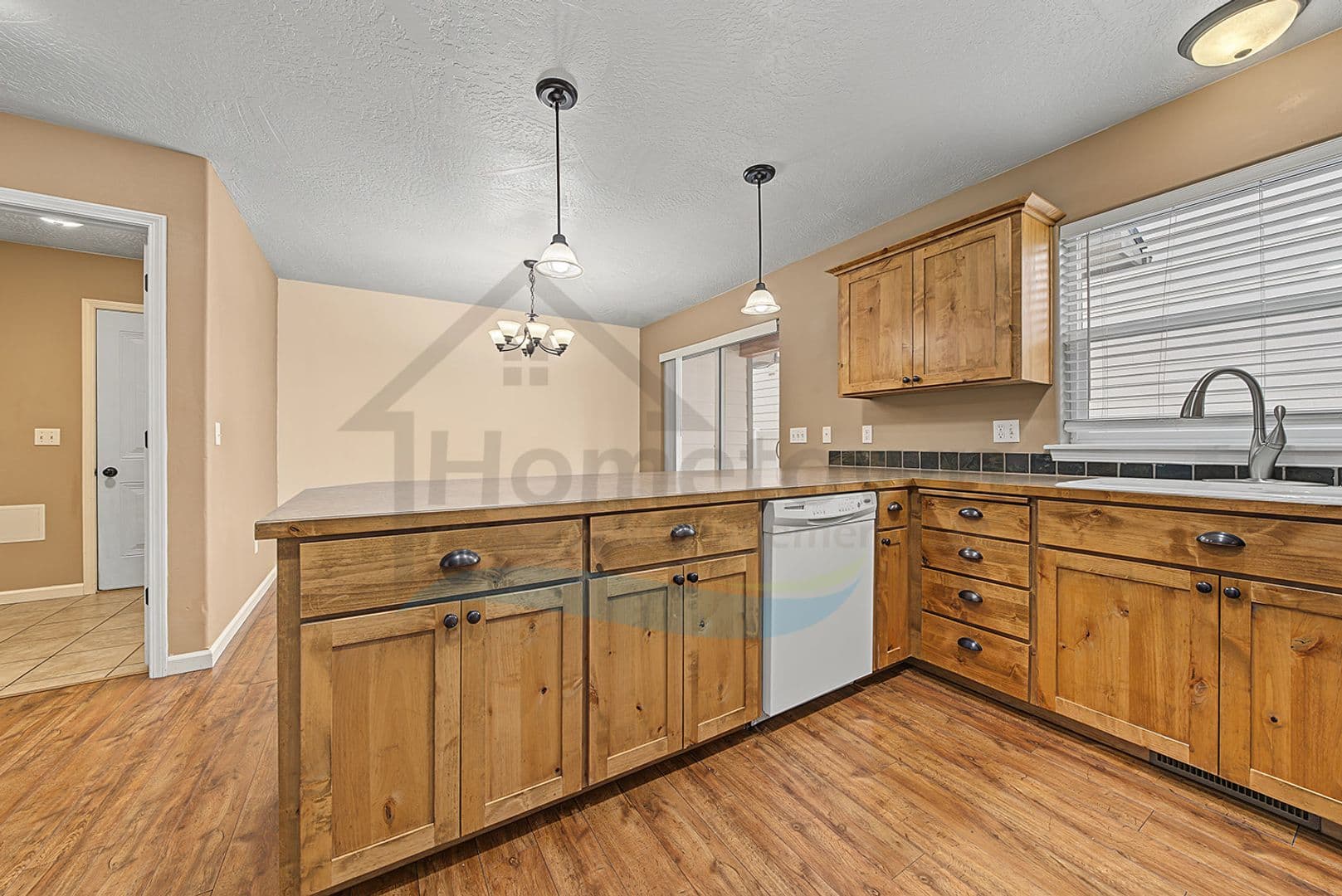 Coeur d'Alene House: 908 E Davis Ave