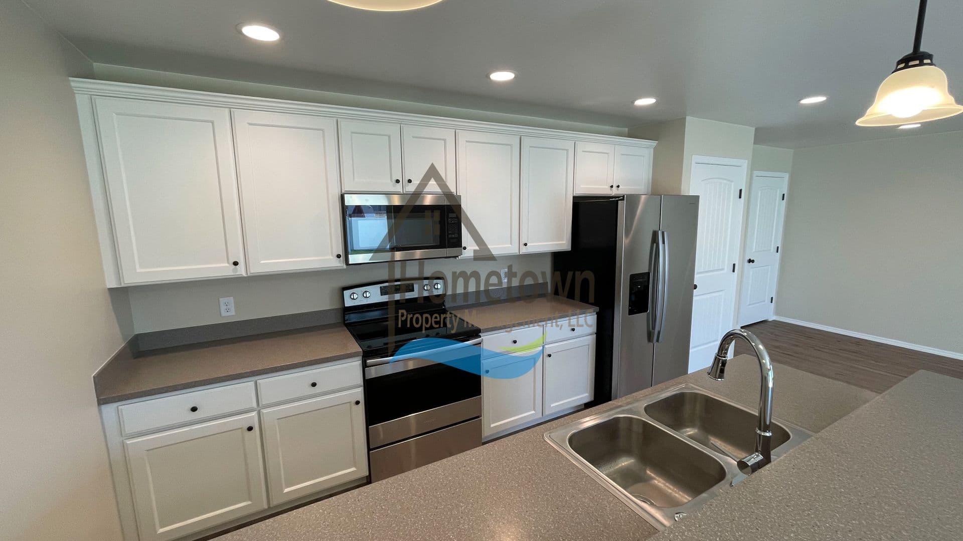 Burley Apartment: 321, 331, 341, 351 E 8th St