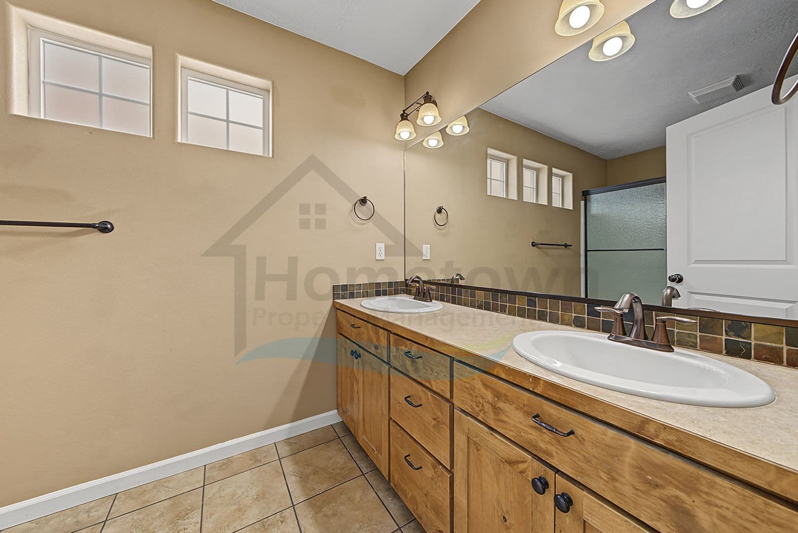 Coeur d'Alene House: 908 E Davis Ave