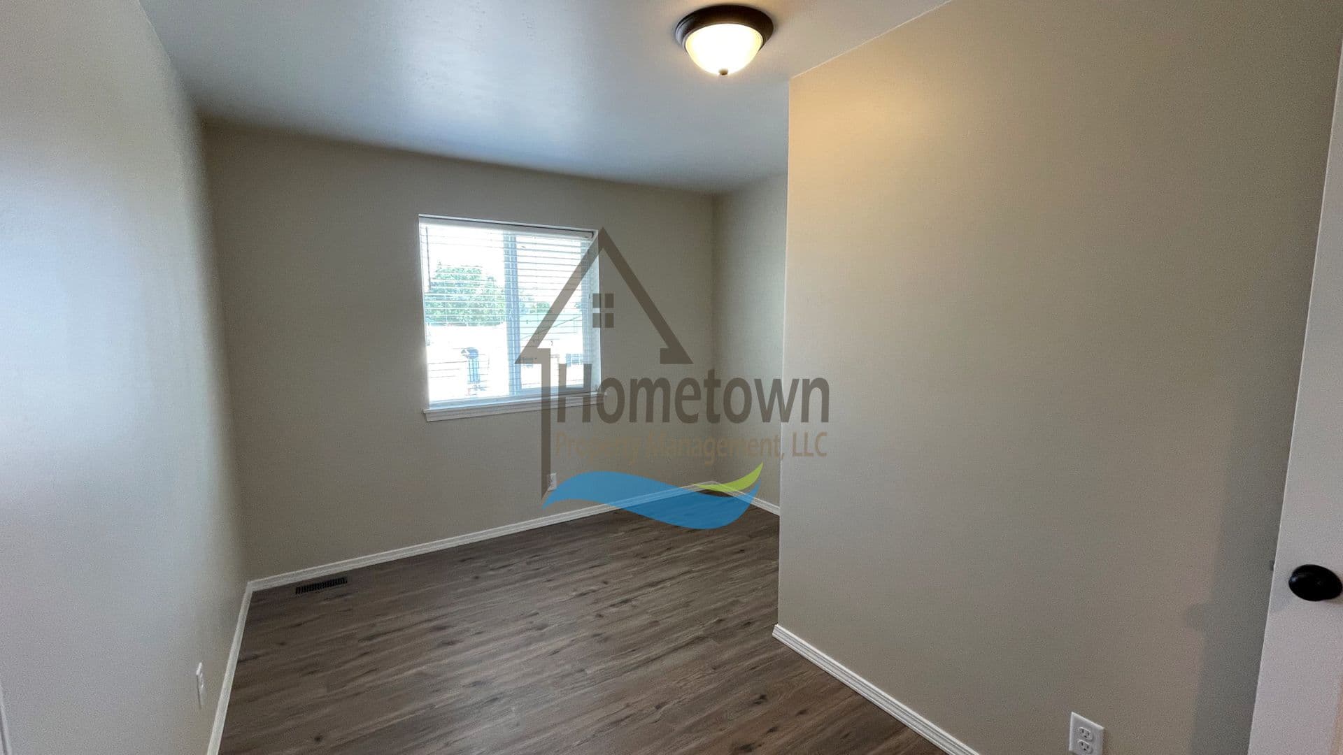 Burley Apartment: 321, 331, 341, 351 E 8th St