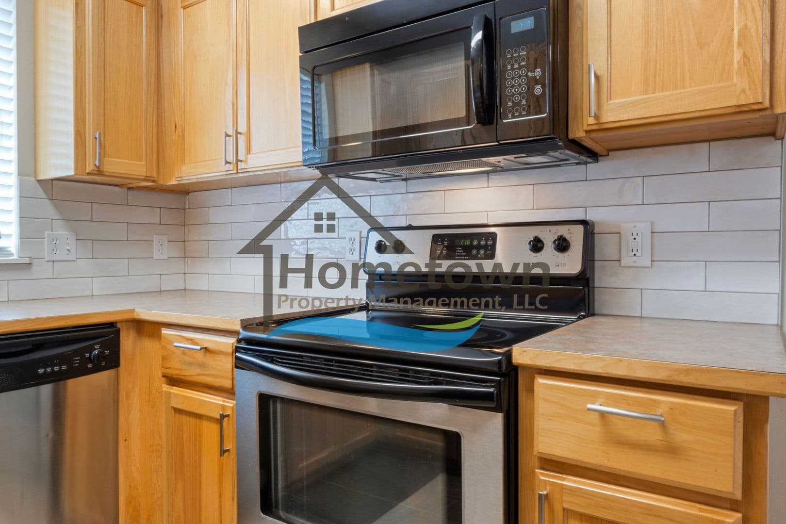 Coeur d'Alene House: 723 E Whispering Pines Lane #19