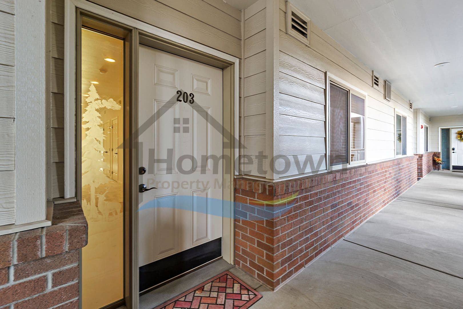 Post Falls House: 355 W Waterside Dr