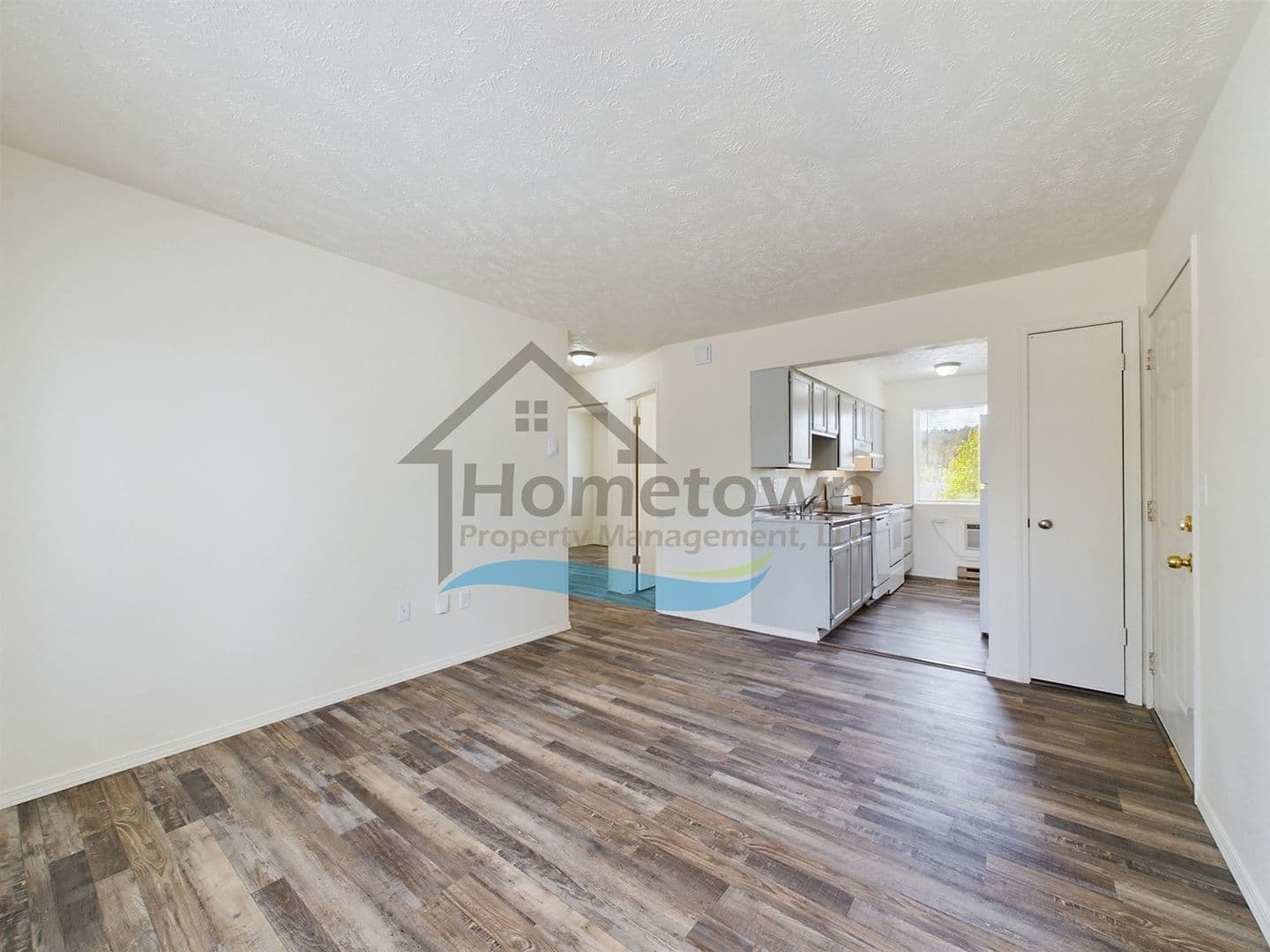 Coeur d'Alene Apartment: 1205 W Emma Ave