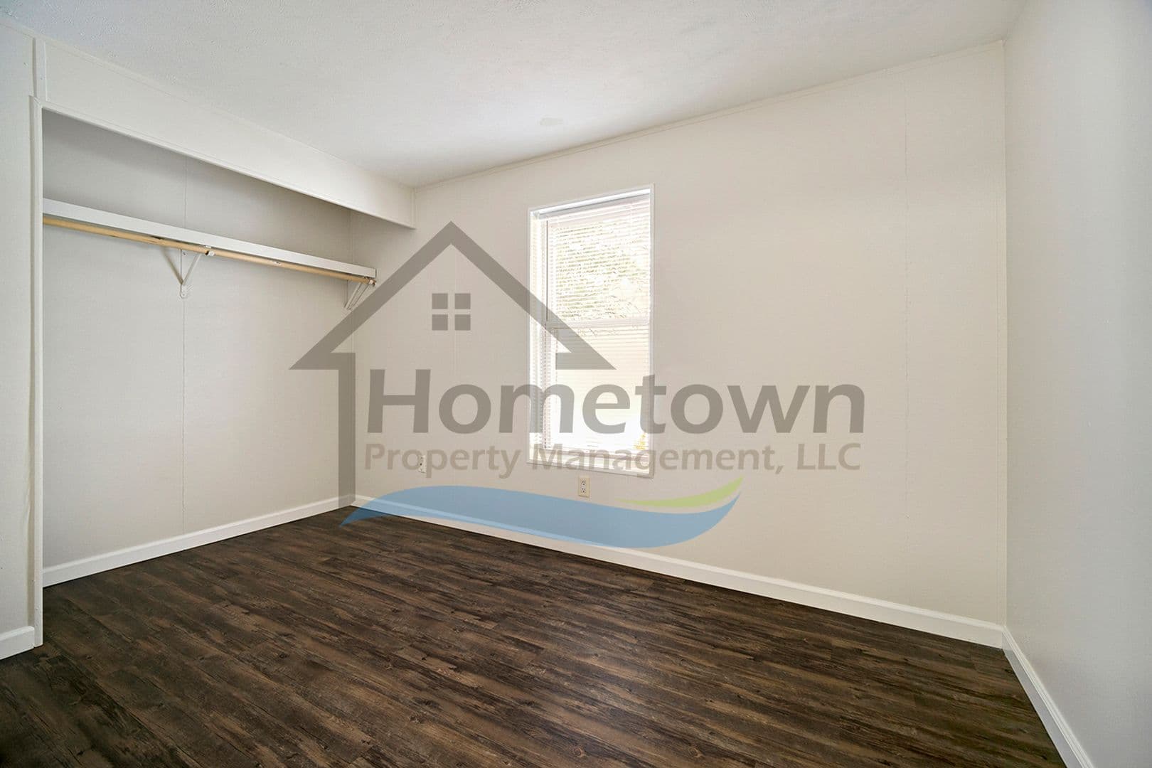 Athol House: 5415 E Grove Ave