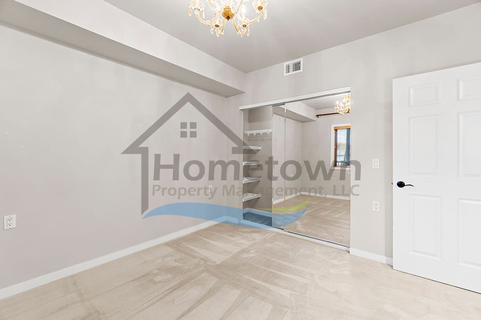 Post Falls House: 355 W Waterside Dr