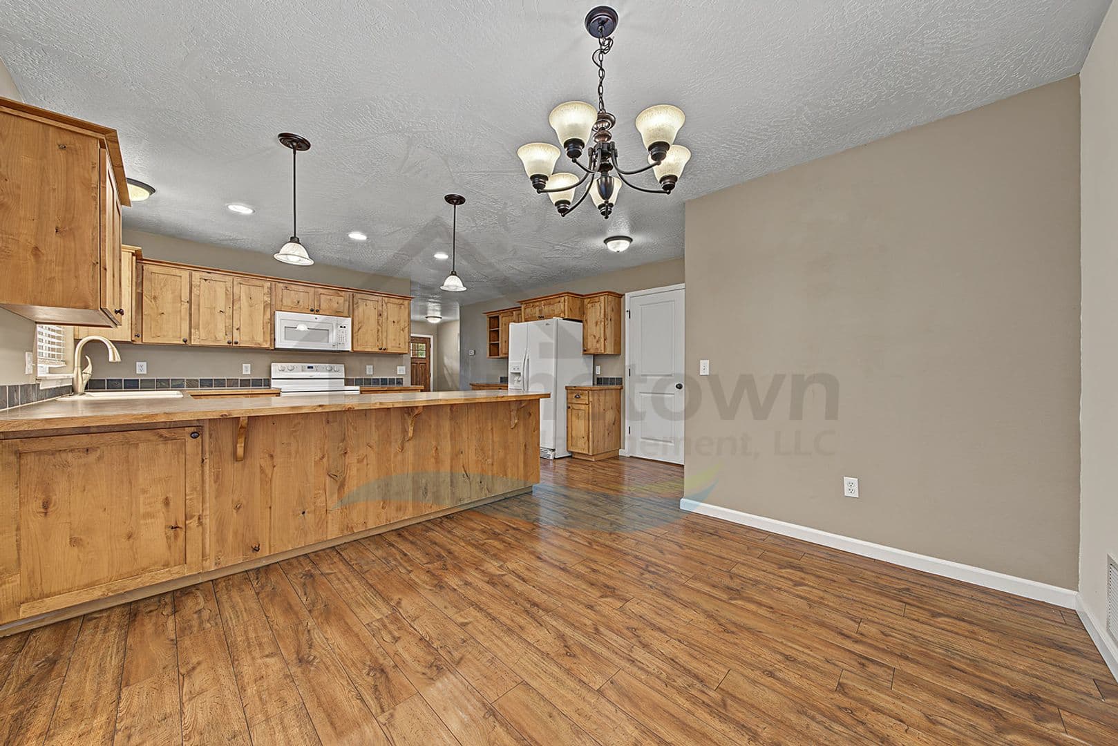 Coeur d'Alene House: 908 E Davis Ave