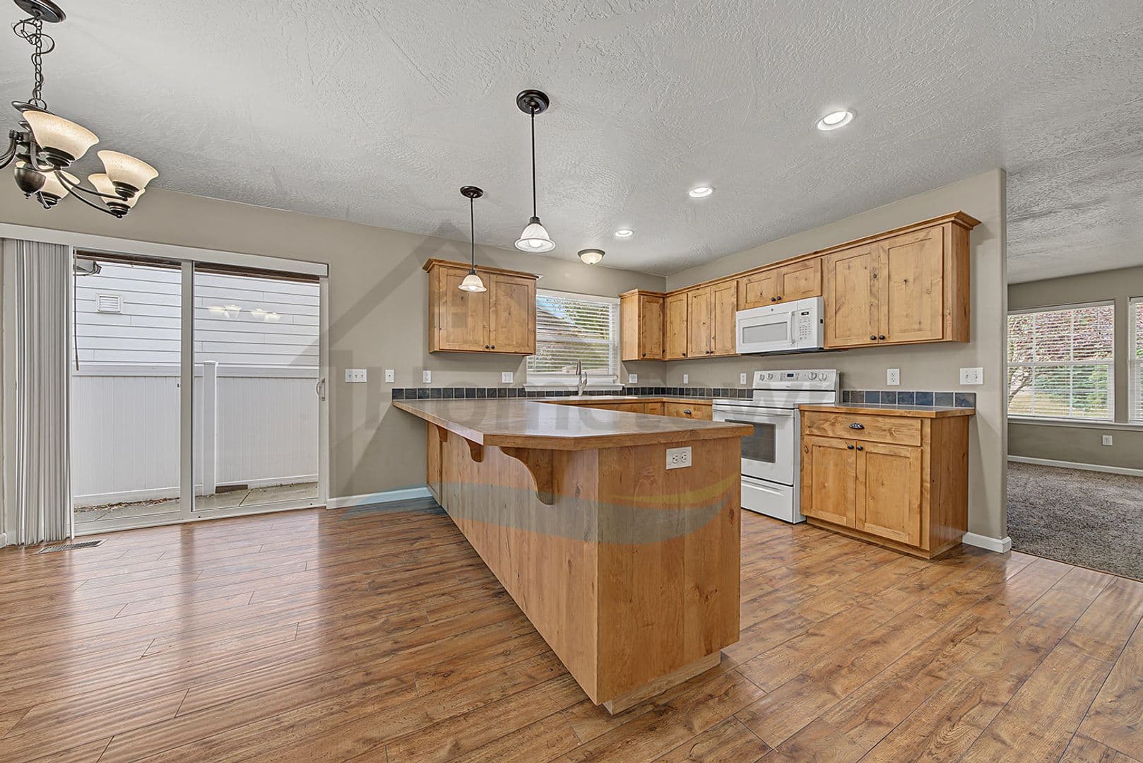 Coeur d'Alene House: 908 E Davis Ave