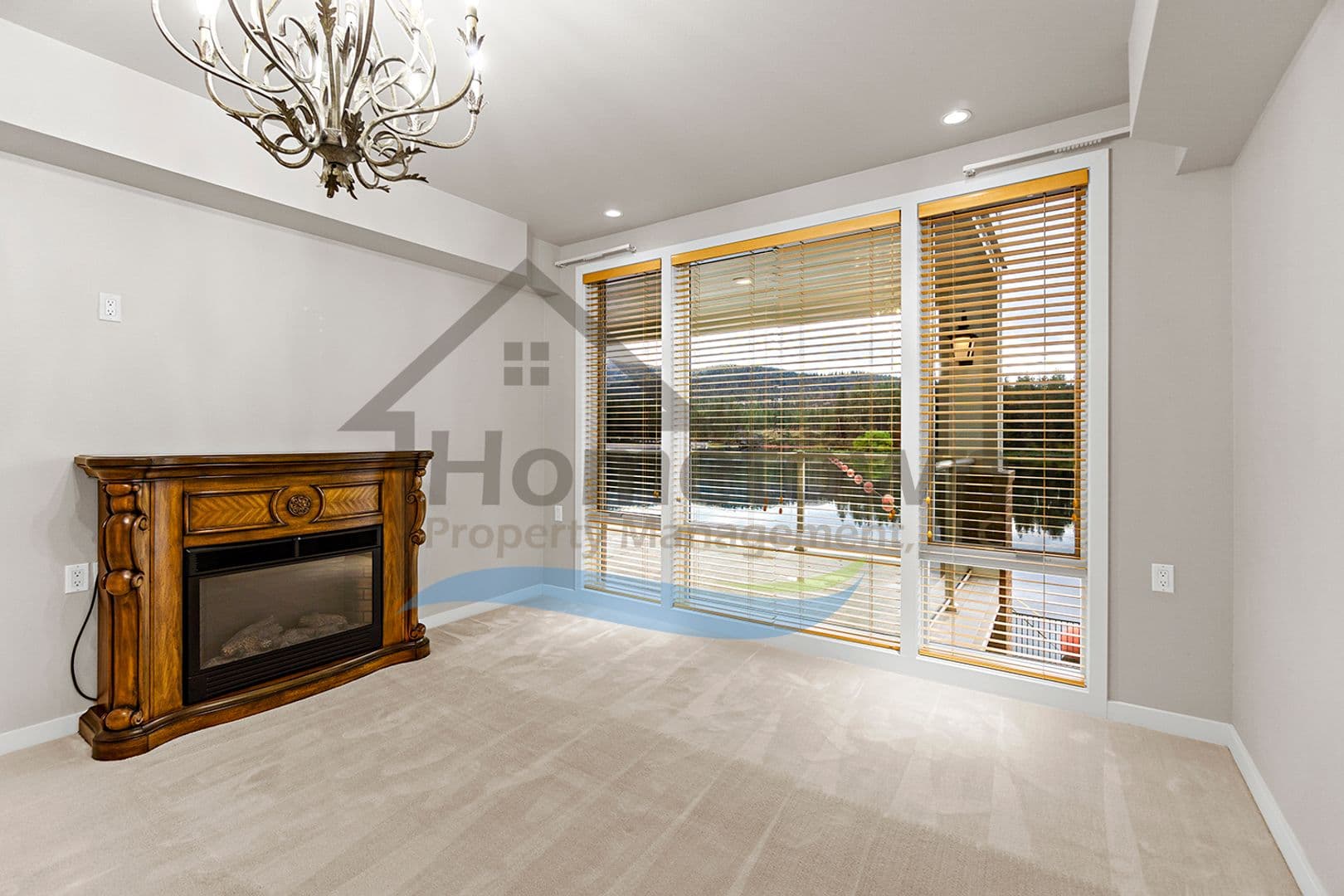 Post Falls House: 355 W Waterside Dr