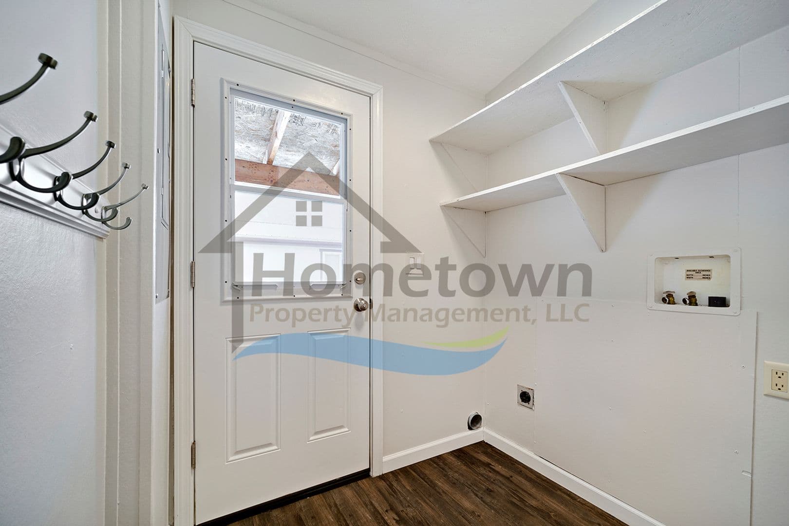 Athol House: 5415 E Grove Ave