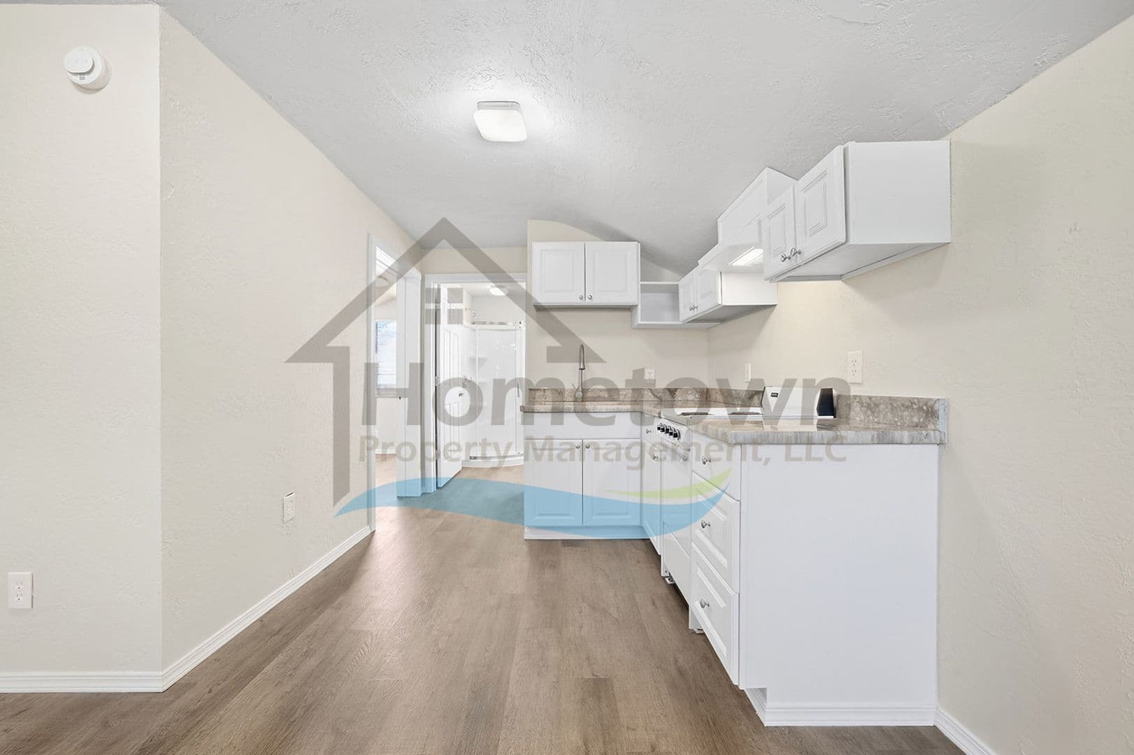 Rathdrum House: 7676 W Lewis St