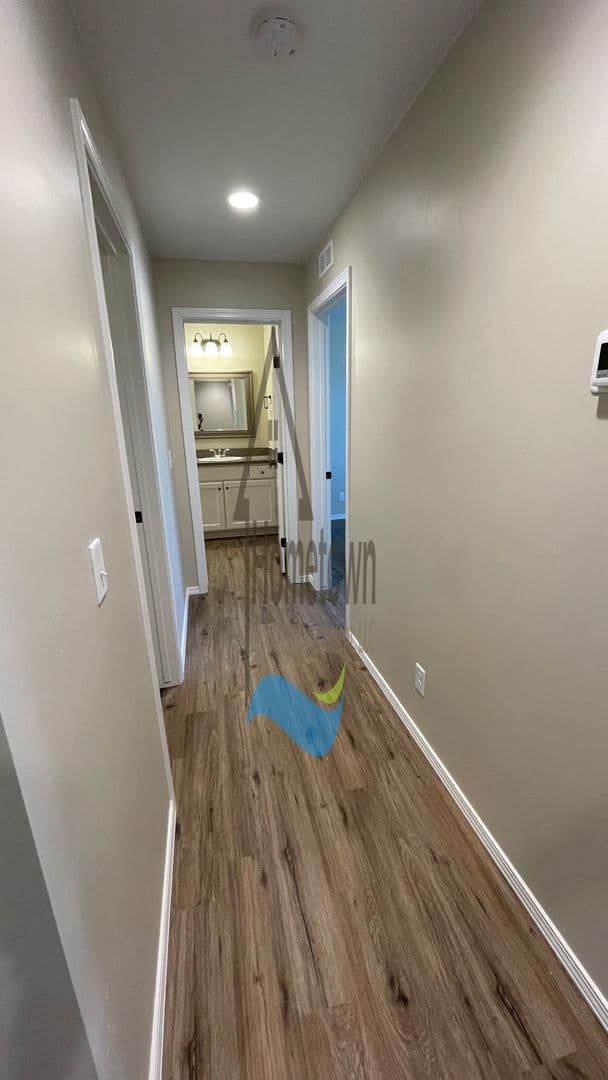Burley Apartment: 321, 331, 341, 351 E 8th St