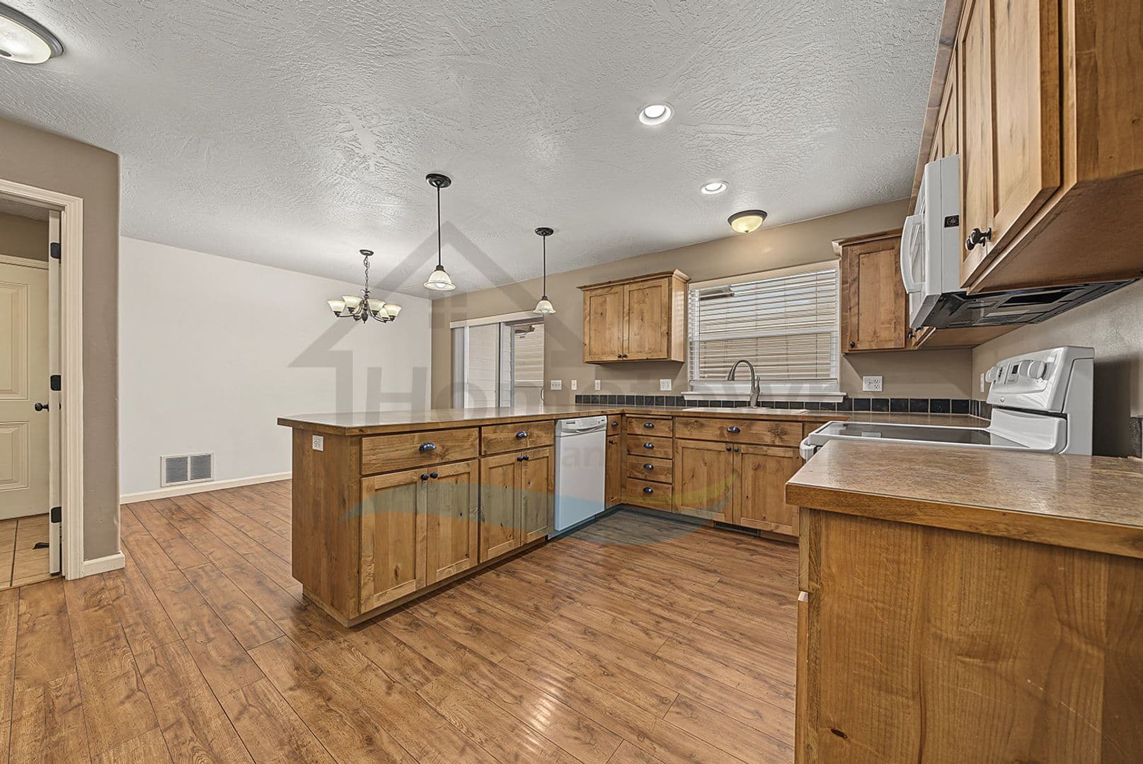 Coeur d'Alene House: 908 E Davis Ave