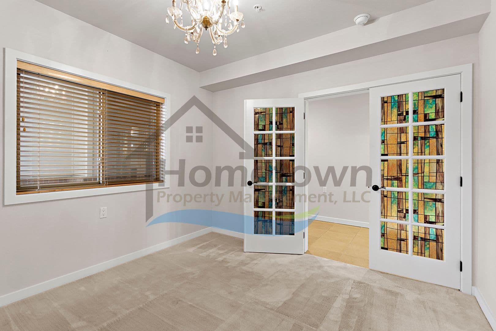 Post Falls House: 355 W Waterside Dr