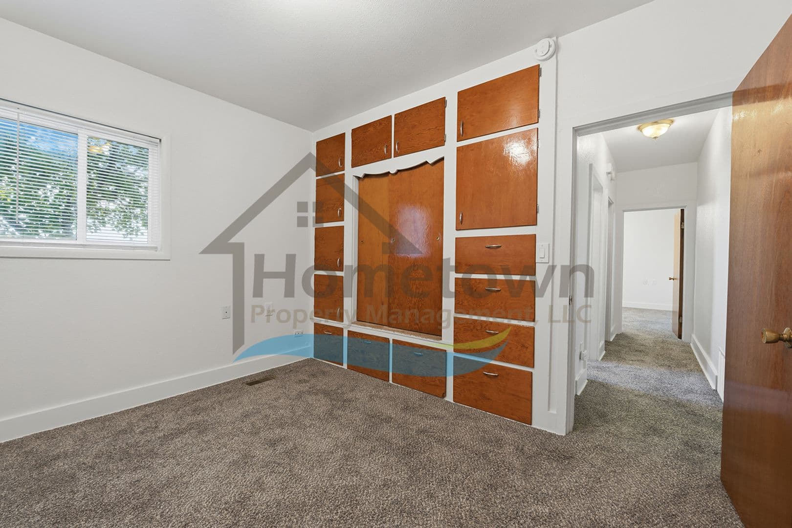 Hayden House: 9811 N Ramsey Rd