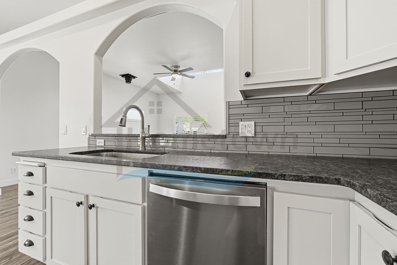 Post Falls House: 5163 E Portside Ct