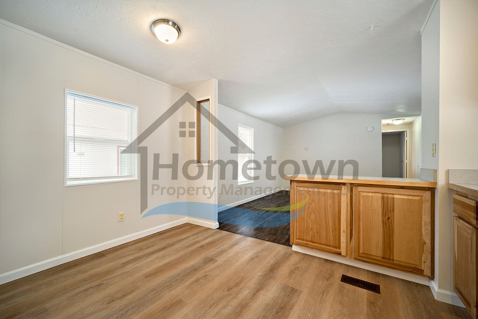 Athol House: 5415 E Grove Ave